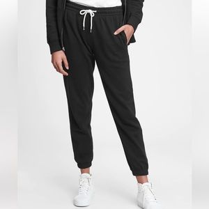 Gap Vintage Soft Classic Joggers